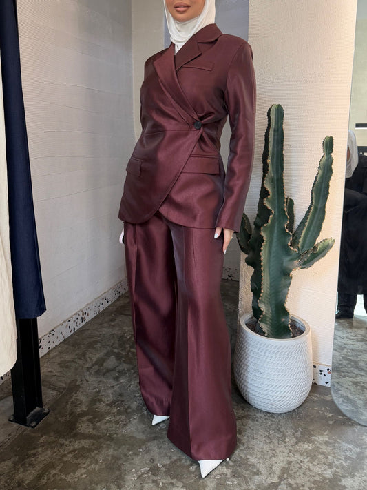 Maroon set