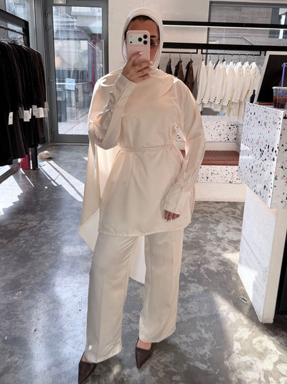 Offwhite silk set